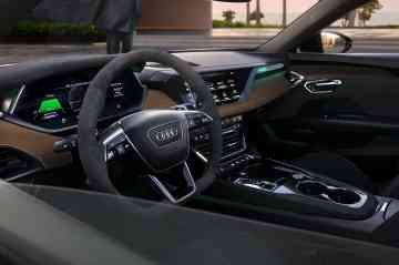 2023 Audi e-tron GT AWD image