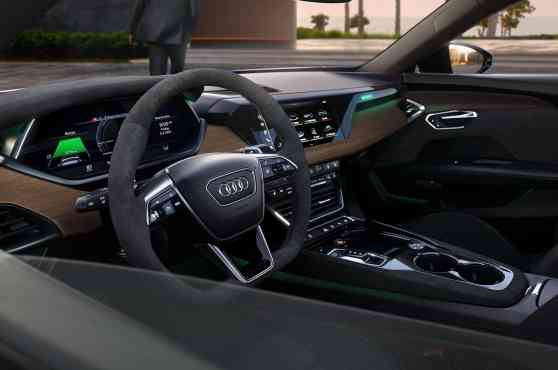 Audi e-tron GT image