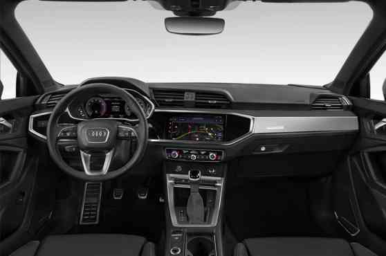 Audi Q3 image