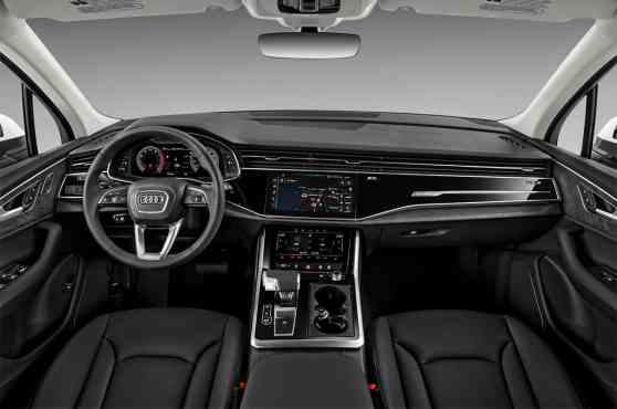 Audi Q7 image