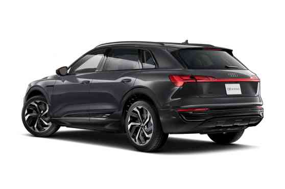 Audi Q8 e-tron image