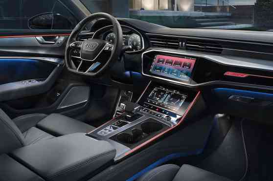 Audi Q8 e-tron image