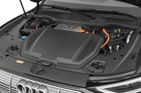 Audi Q8 e-tron image