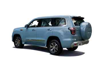 2024 BAIC B60 Beaumont 2.0 Liter rEV image