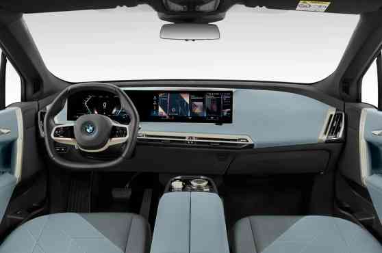 BMW iX image