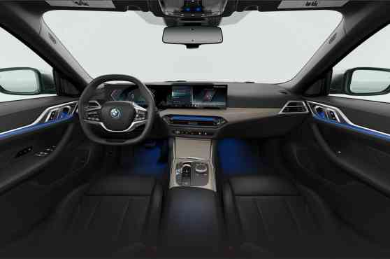 BMW i4 image