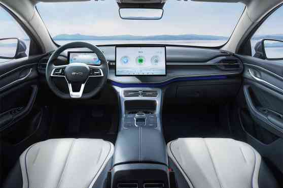 BYD Seal 5 DM-i image