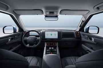 2025 BYD Shark 6 DMO Premium image