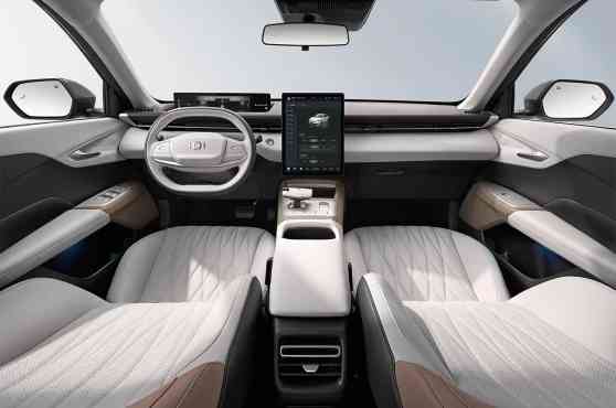 Changan Nevo A05 PHEV image