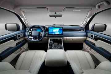 2024 Foton Tunland V7 4x2 AT image