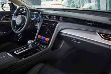 2023 Hongqi H5 Deluxe 40D image