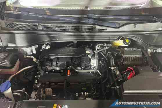 Hyundai Custin image