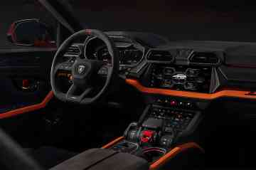 2025 Lamborghini Urus SE PHEV image