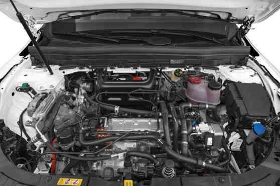 Mercedes-Benz EQB image