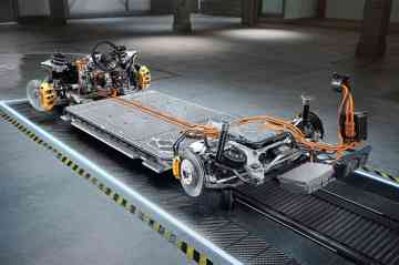 2024 Mercedes-Benz EQE SUV 350 + AMG Line image