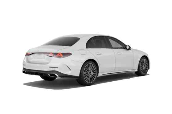 Mercedes-Benz E-Class PHEV image