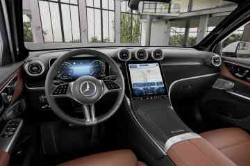 2025 Mercedes-Benz GLC-Class PHEV 350e 4Matic  image