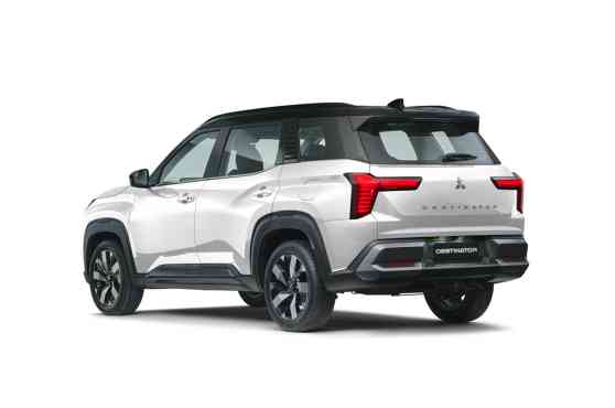 Mitsubishi Destinator image