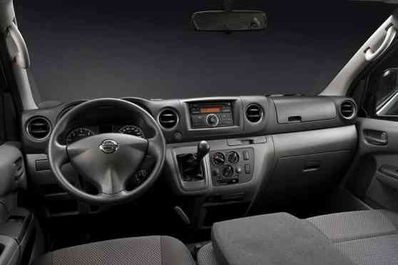 Nissan NV350 Urvan image