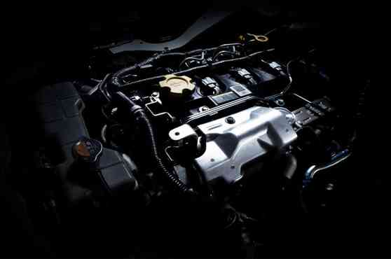 Nissan NV350 Urvan image