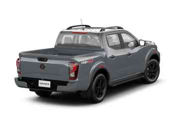 2021 Nissan Navara 2.5 Calibre-X AT 4x2 image