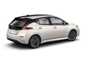 2023 Nissan Leaf EV image