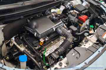 2025 Suzuki Fronx GLX 6AT Hybrid Monotone image