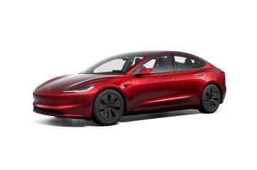 2025 Tesla Model 3 Long Range image