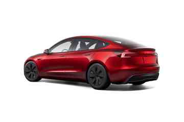 2025 Tesla Model 3 Long Range image