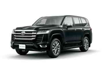 2022 Toyota Land Cruiser 300 3.3 V6 ZX A/T image
