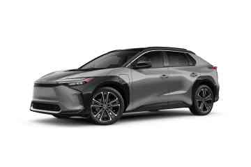 2026 Toyota bZ4X AWD BEV image