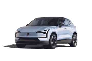 2025 Volvo EX30 Ultra RWD Extended Range image