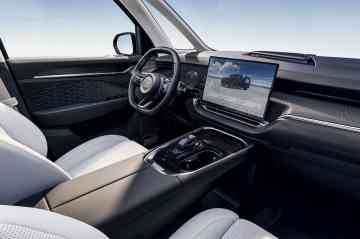 2025 Zeekr 009 Executive image