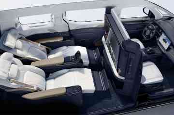 2025 Zeekr 009 Executive image