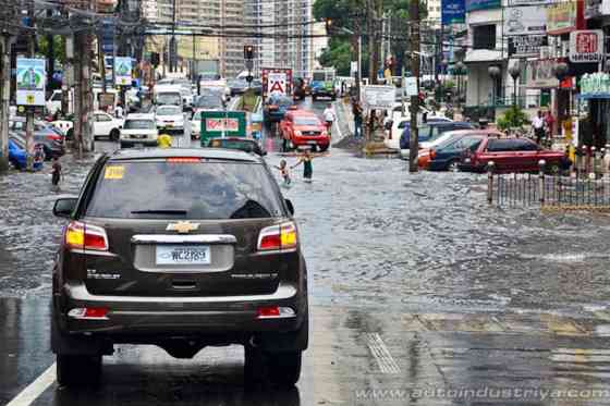 How damaging is crossing a flood for your car? image