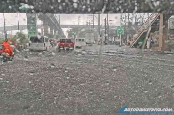 Red Flags: 8 signs that you shouldn't drive through that flood image