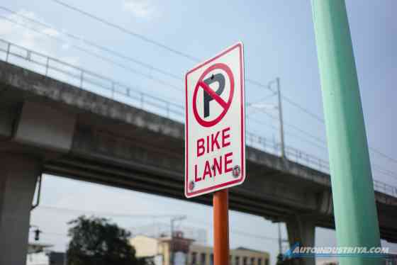 Road Sharing: A simple guide for drivers and cyclists image