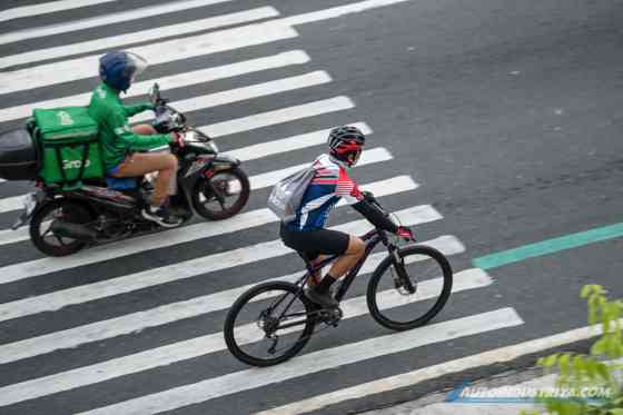 Road Sharing: A simple guide for drivers and cyclists image