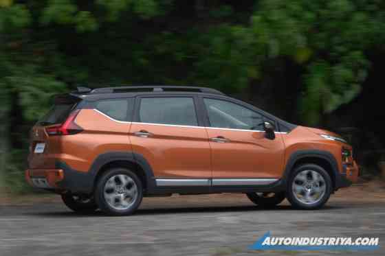 2023 Mitsubishi Xpander Cross image