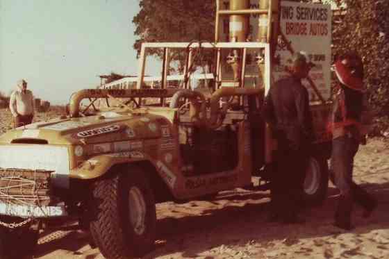 Look: Aussies drove 7 km under the sea on an old Land Cruiser image