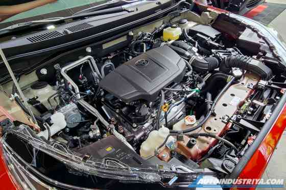 Toyota PH launches 2024 Yaris Cross B-SUV image