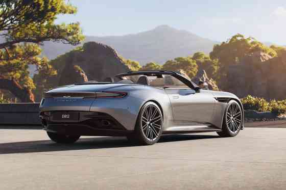 2024 Aston Martin DB12 Volante image