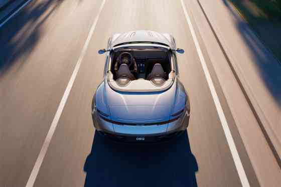 2024 Aston Martin DB12 Volante image