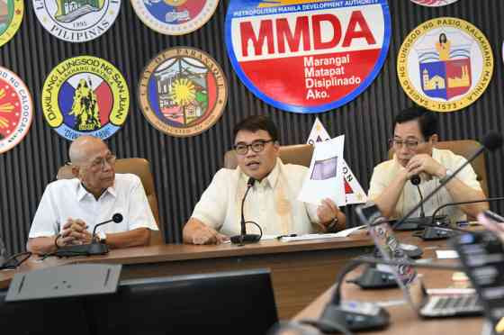 MMDA mulls on making EDSA bike lane shared with motorcycles image