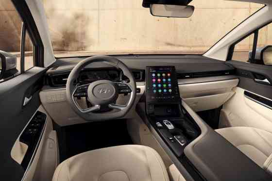 Hyundai PH set to launch 2024 Custo to rival Kia Carnival image