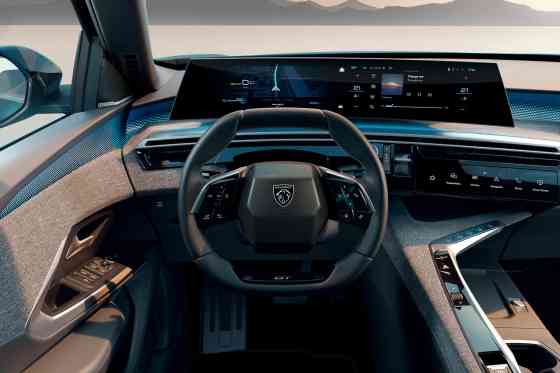 Peugeot teases hip and high-tech E-3008 image