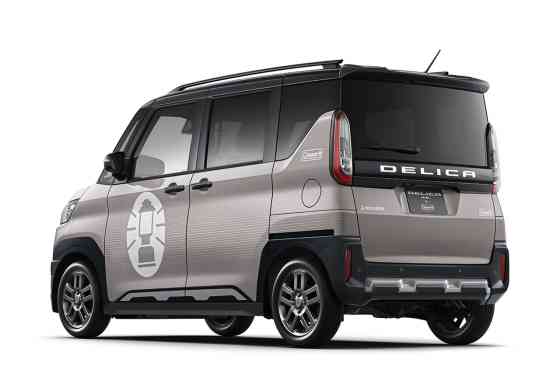 Mitsubishi Delica Mini x Coleman edition image