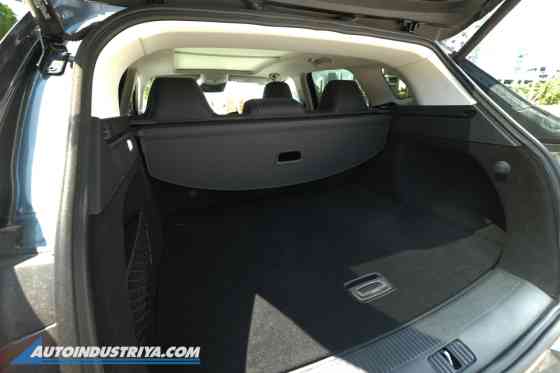 MG4 EV and Marvel R image