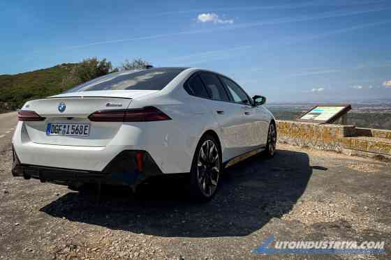 First Drive: BMW i5 eDrive40 and M60 xDrive image