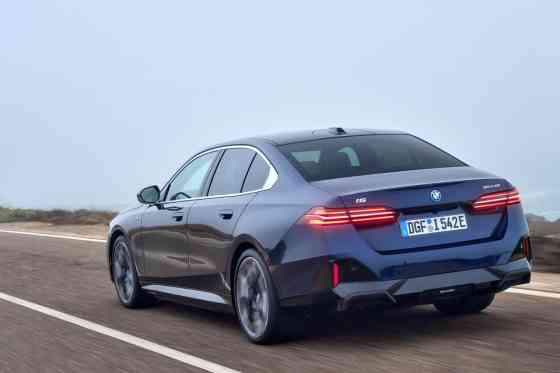 First Drive: BMW i5 eDrive40 and M60 xDrive image